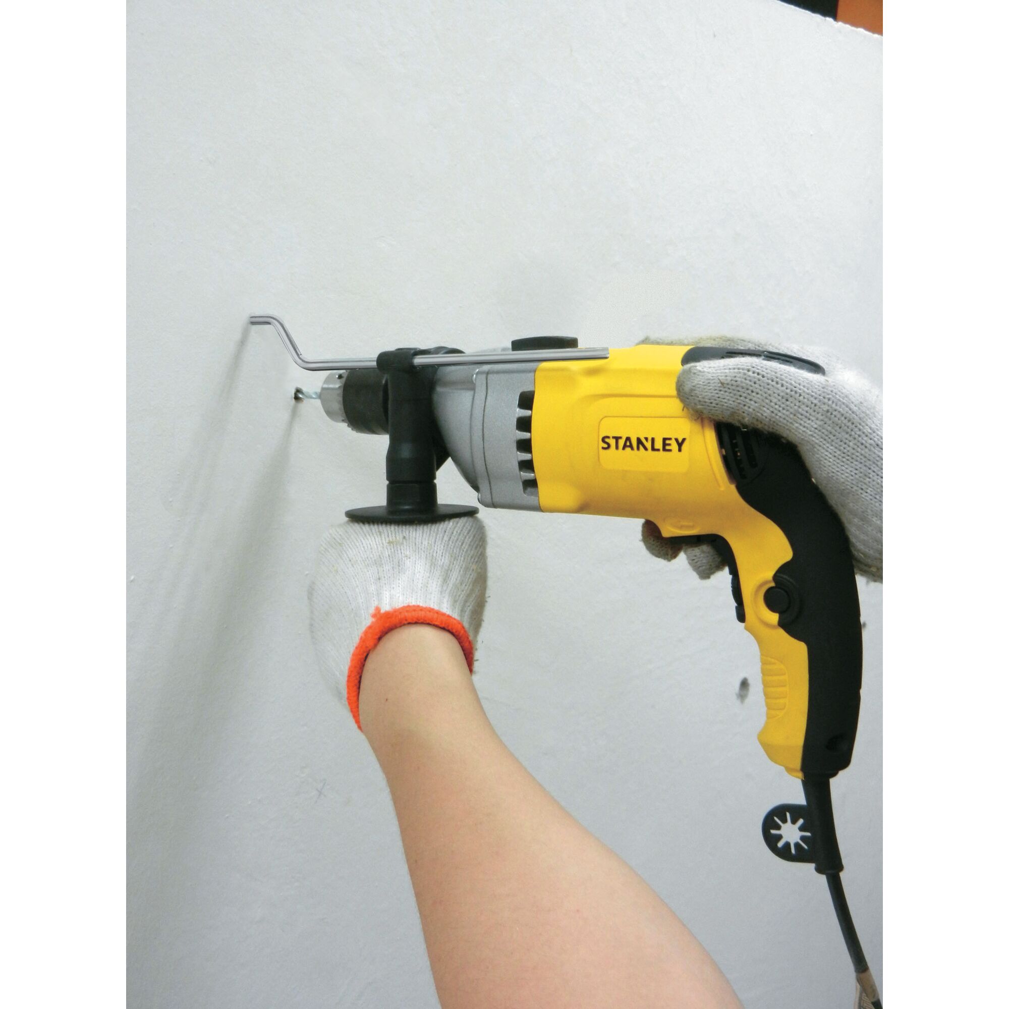 STANLEY STDH8013-IN 800W Hammer Drill - Image 3