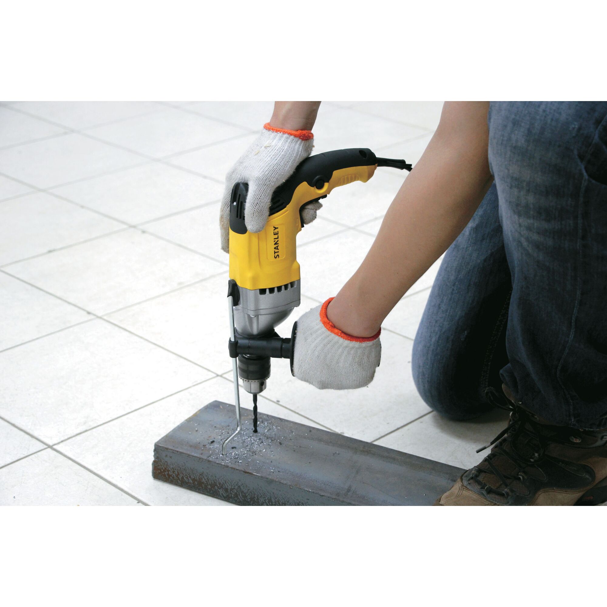 STANLEY STDH8013-IN 800W Hammer Drill - Image 4