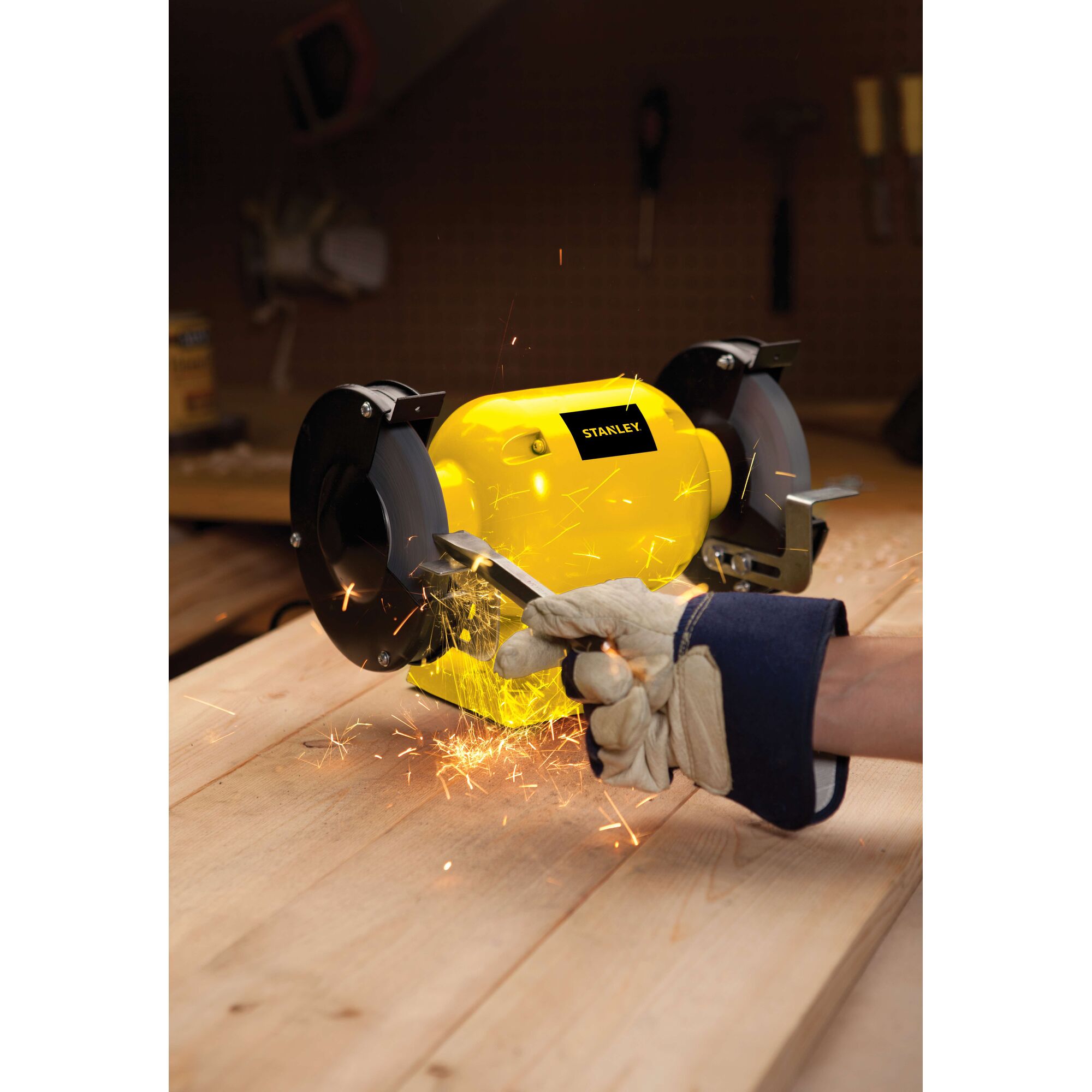 STANLEY STGB3715-IN 1/2 HP Bench Grinder - Image 10