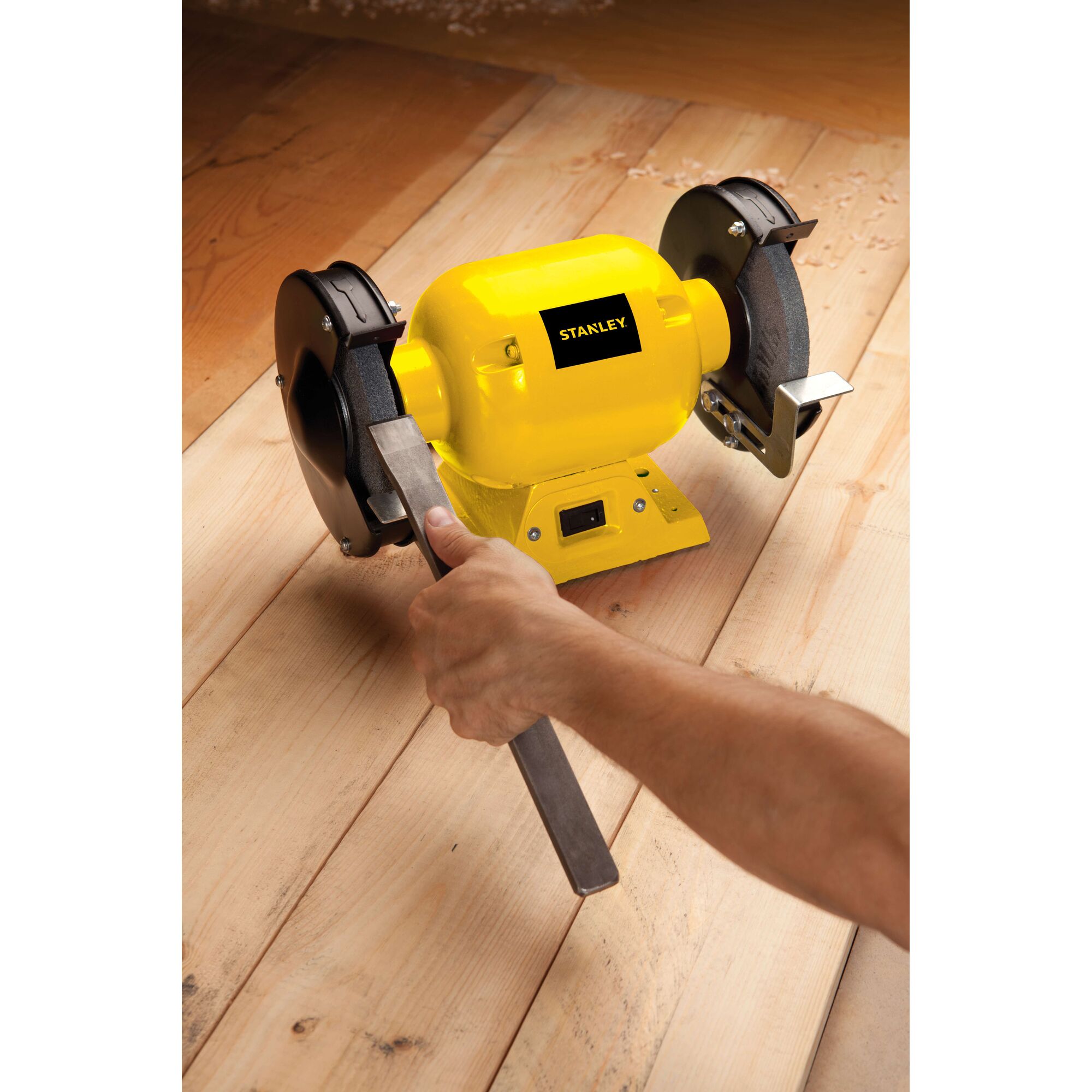 STANLEY STGB3715-IN 1/2 HP Bench Grinder - Image 9